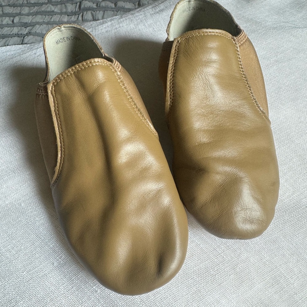Big kids jazz shoes